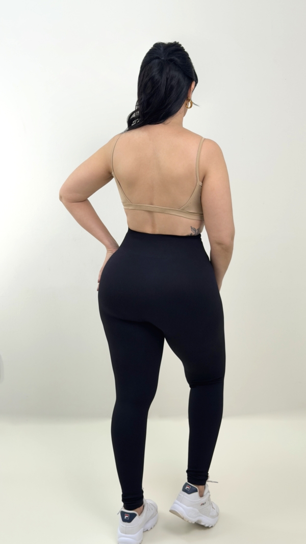 Top alça moda casual e fitness 